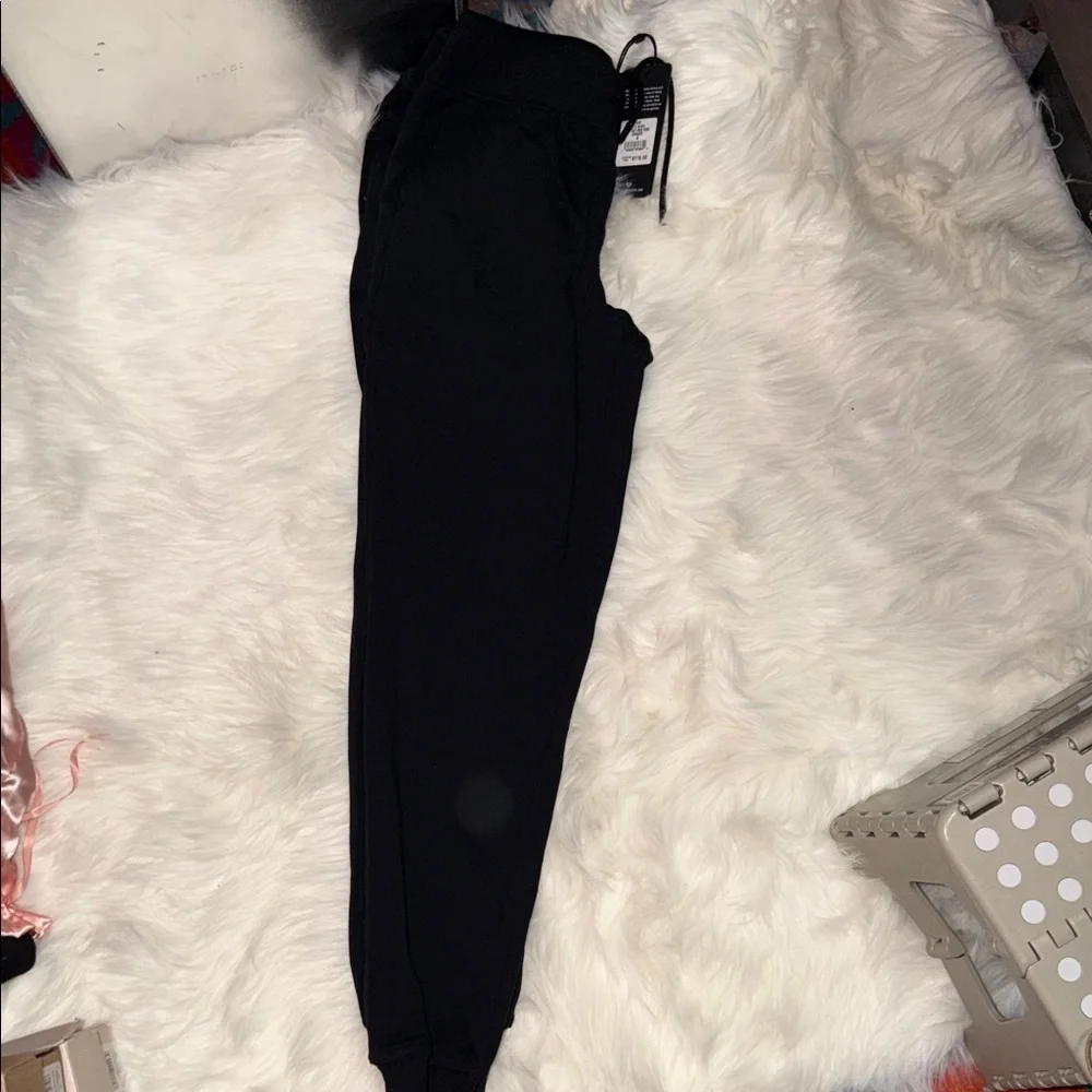 True Religion Black Zip-Up Sweatsuit Size Small Top & Bottom Brand New with Tags - Picture 5 of 6